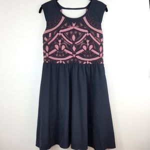 Niza Beaded Embroidered Sleeveless Dress